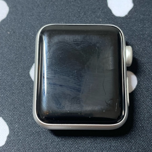 Silver Apple Watch Series 3 38mm with white sports band, extra arm band - Picture 8 of 14